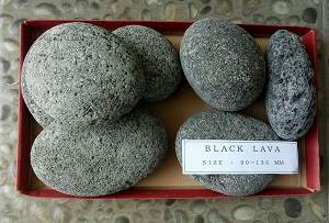 Black Lava Size 90-130 mm